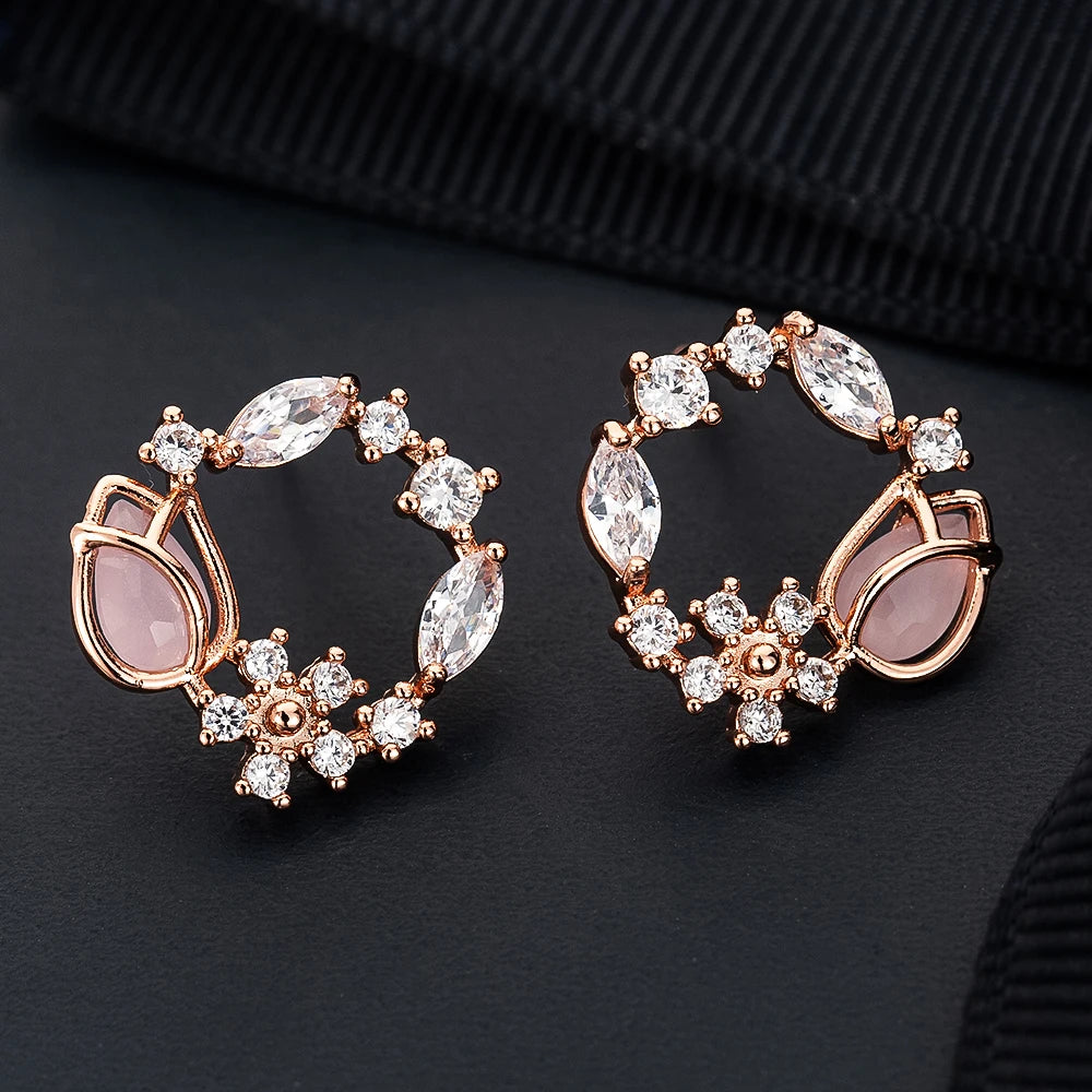 New Korean Rhinestone Leaves Stud Earrings For Girls Charm Crystal Flower Personality Party Women Banquet Jewelry Gift Brincos