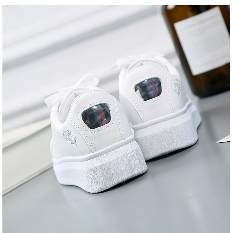 2022 Women Casual Shoes New Spring Fashion Embroidered White Breathable Flower Lace-Up Sneakers