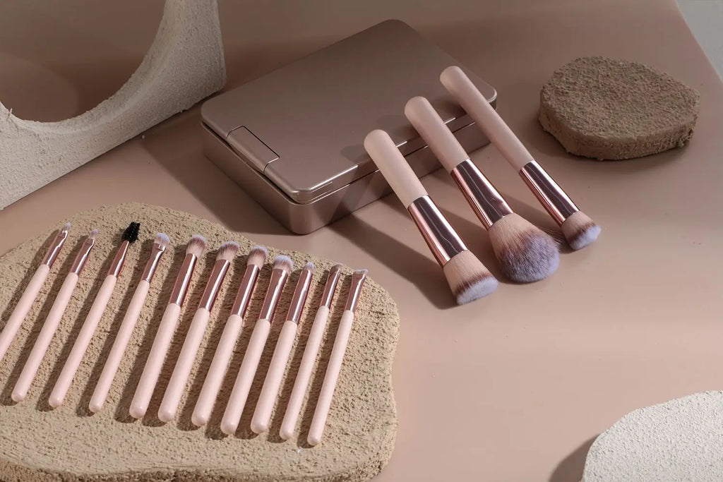 14-Piece Makeup Brush Set with Illuminated Mirror, Portable Short Handle,LED Light,USB Rechargeable Makeup Brushes Kit