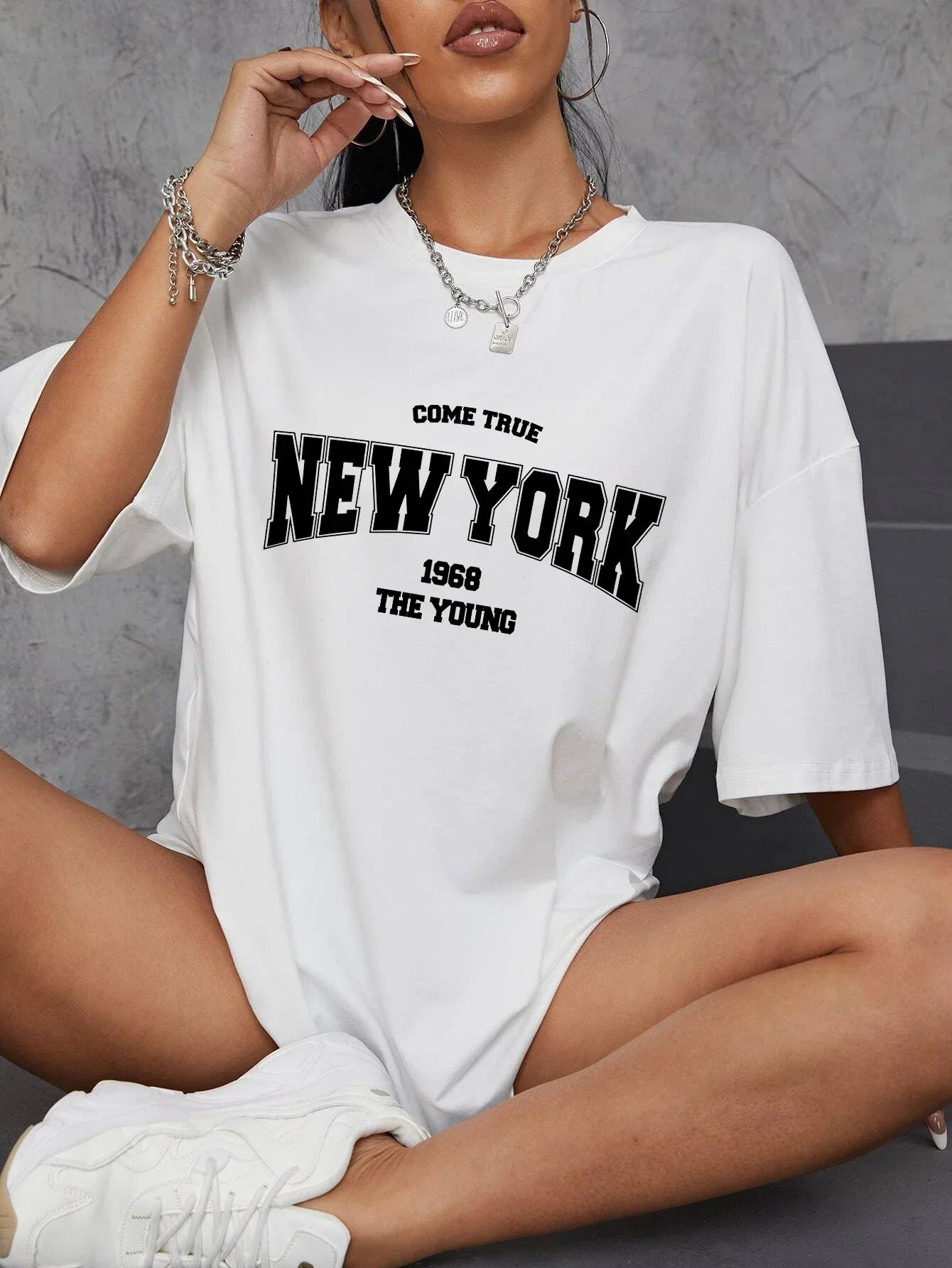 Shirts for Women 1968 The New York Is Young Women Tshirts Oversize Creativity Streettshirt Short Sleeve Clothes Graphic T Shirts