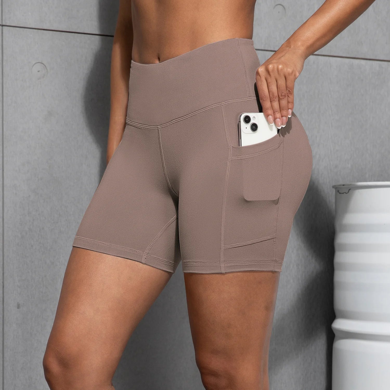 Women Sports Pocket Shorts Leggings Suitable For Running Fitness Cycling Gym leisure High Waist Quick Drying Yoga Shorts