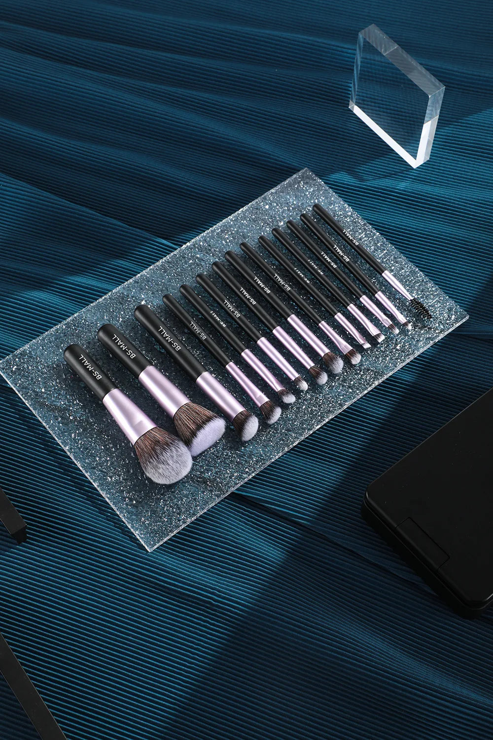 14-Piece Makeup Brush Set with Illuminated Mirror, Portable Short Handle,LED Light,USB Rechargeable Makeup Brushes Kit
