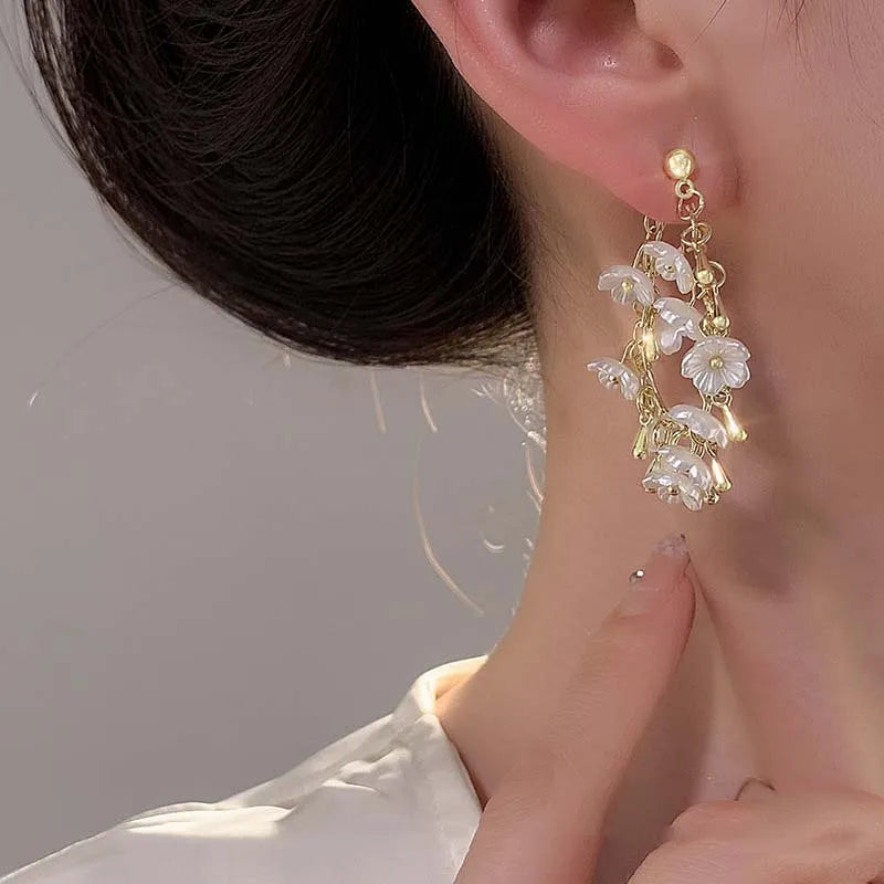 Fashion Camellia Flower Petal Dangle Earrings for Women Luxury Designer Removable Tassel Earrings Temperament Jewelry Gift