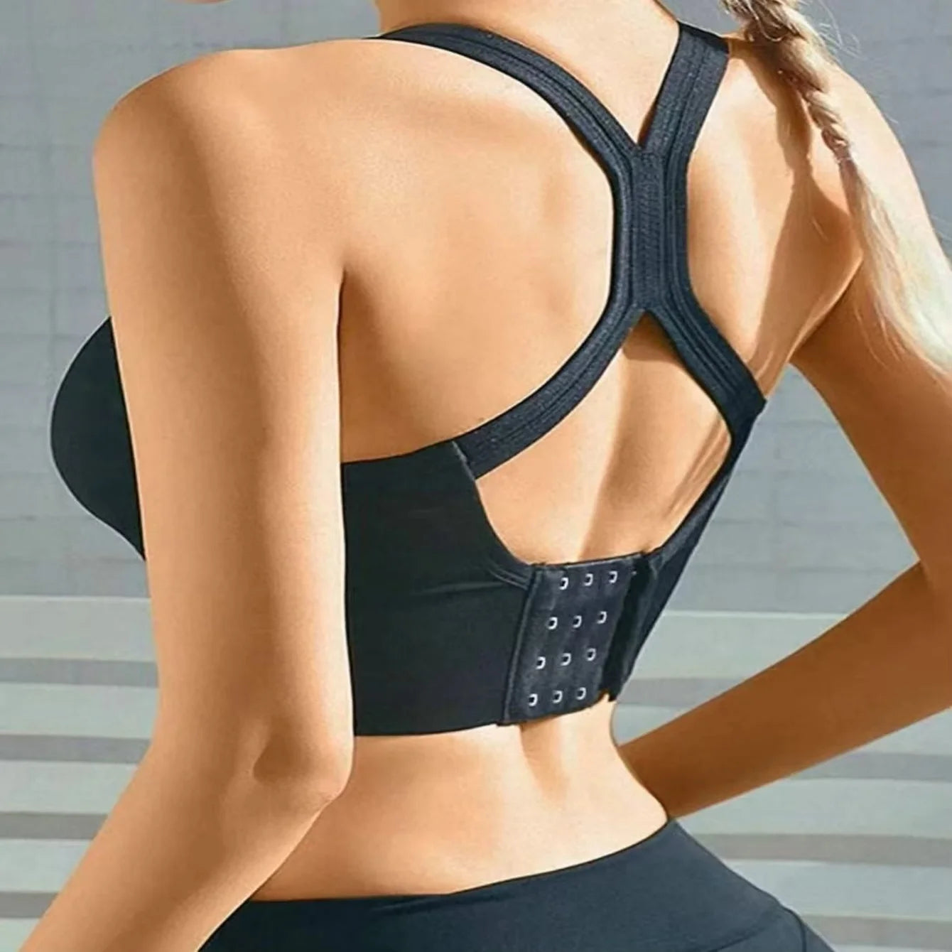 Seamless plus size sports bras in black and nude, perfect for yoga, fitness, and cycling, shown from the back.